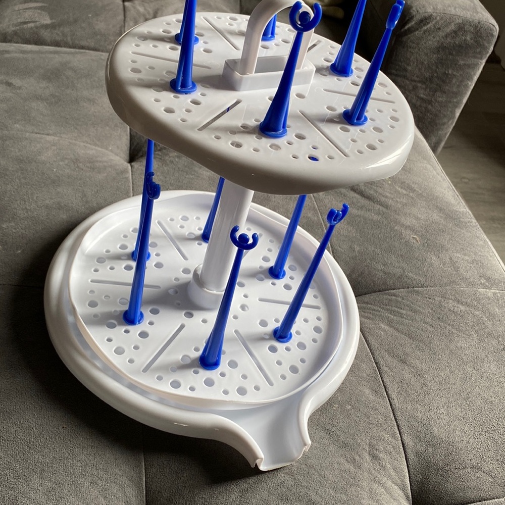 Baby bottle drying rack